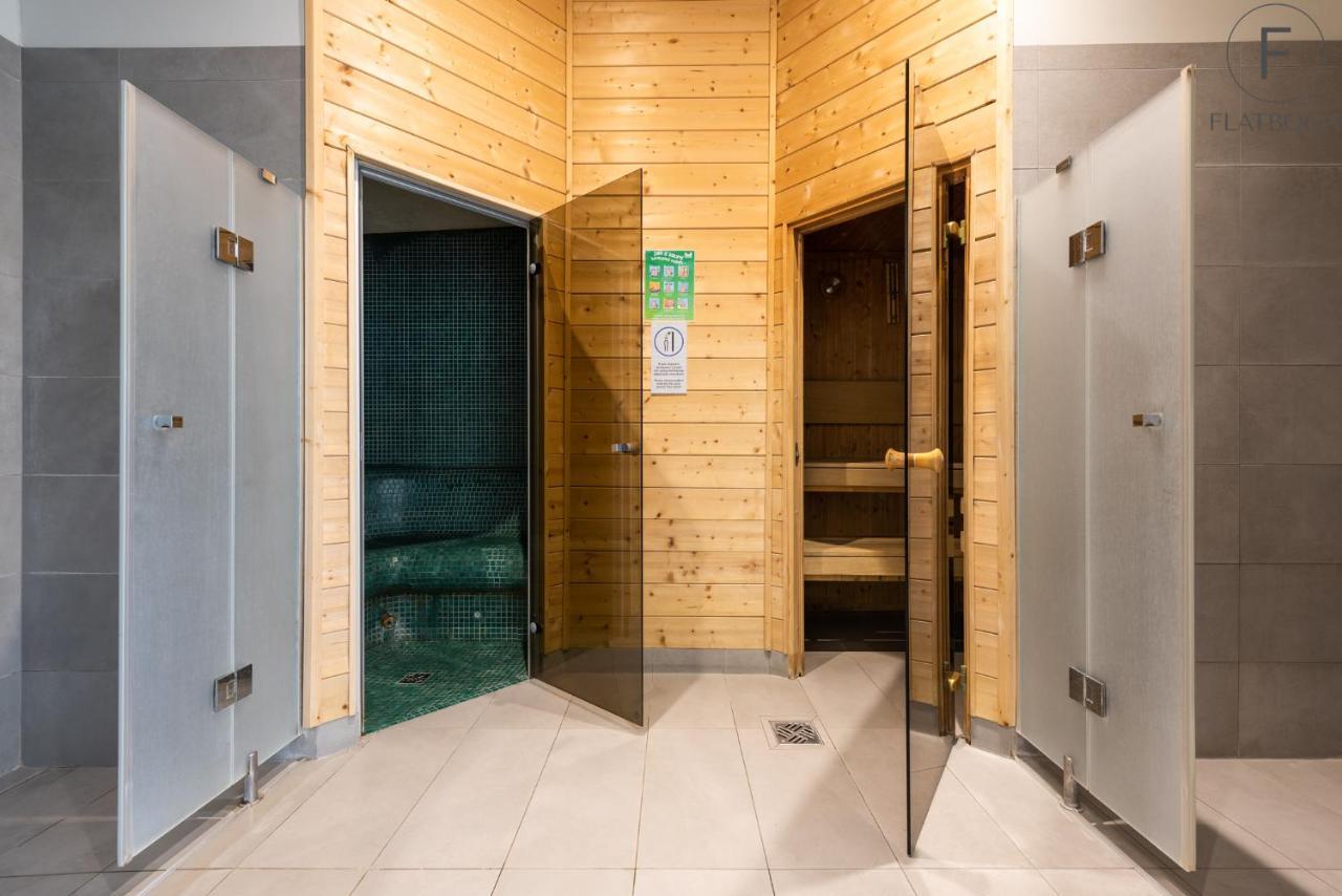 Flatbook Apartments Waterlane Island Spa With Riverview Gdansk Exterior photo